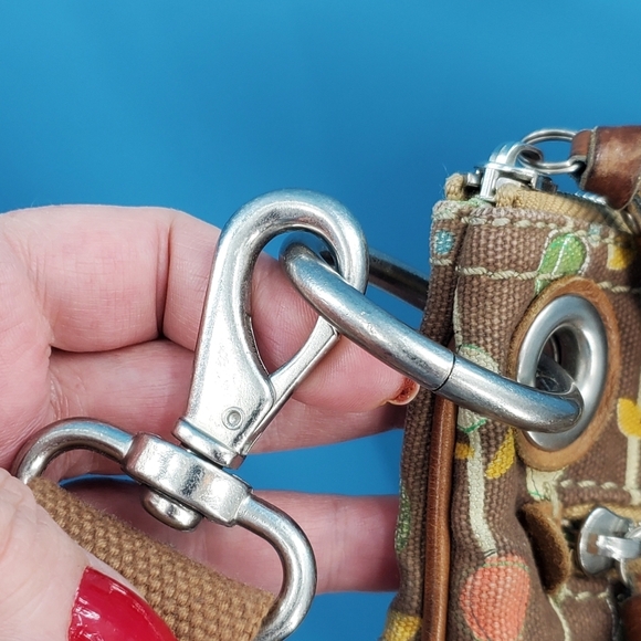 Fossil floral print canvas crossbody bag - Picture 9 of 16